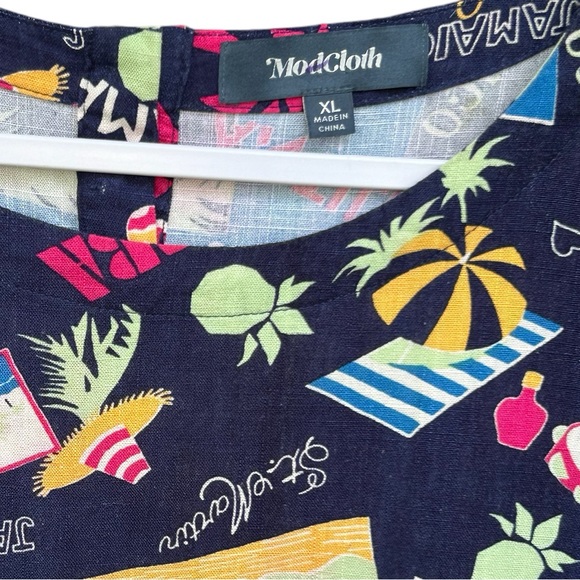 ModCloth Delightful Demeanor Travel Print Shirt Size XL - Picture 3 of 4